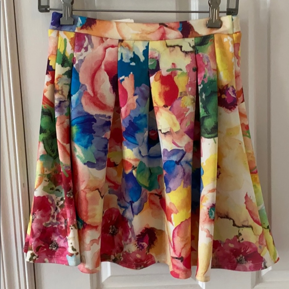 Romeo and Juliet Couture Floral Pleated Skirt